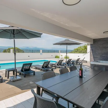 Semesterbostad 4 Bedroom Amazing In *