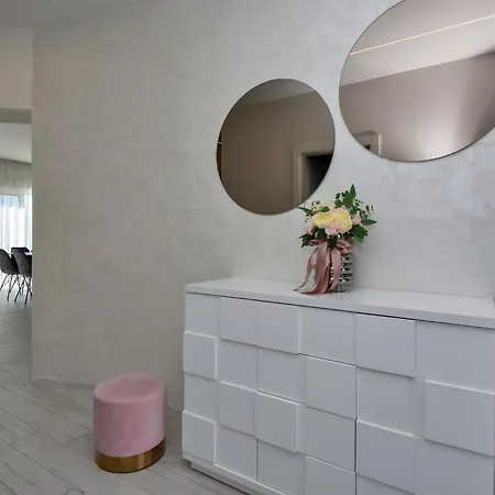 Holiday home 4 Bedroom Amazing In *